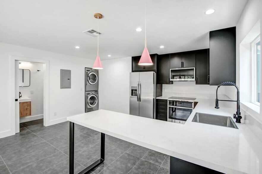 Building Photo - 1004 Farnam St