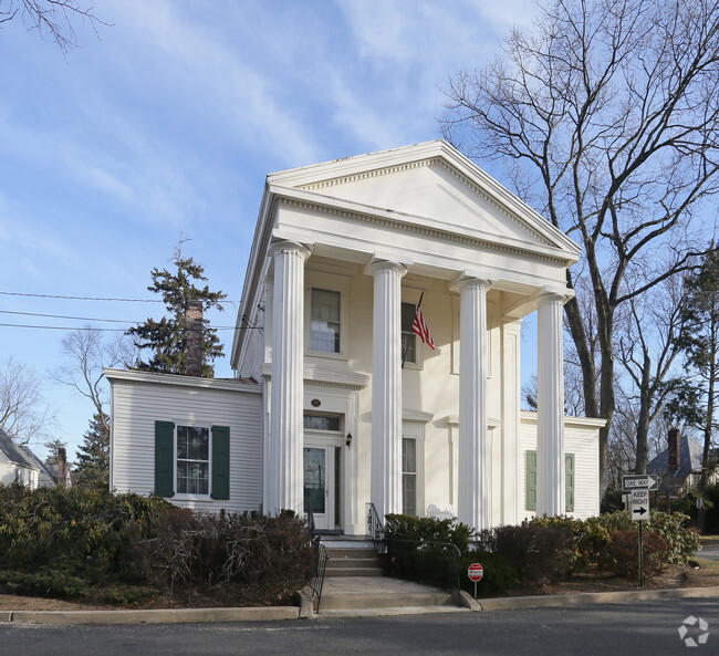 Building Photo - Onderdonk House Apartments