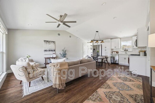 Building Photo - 3703 Tower View Ct