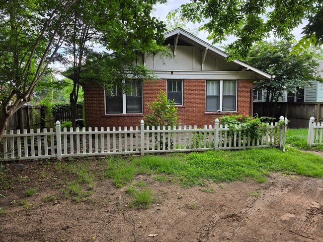 Building Photo - Charming 3BR Home in the Heart of Historic Argenta