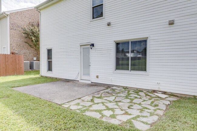 Building Photo - 4017 Cadence Dr