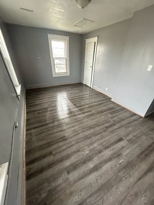 Building Photo - 325 Harrison St