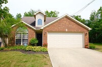 Building Photo - 897 Henderson Dr