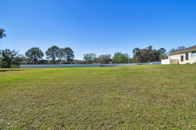 Building Photo - 6644 Country Club Rd