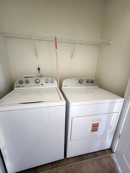 Building Photo - Room in Townhome on Caddis Bnd