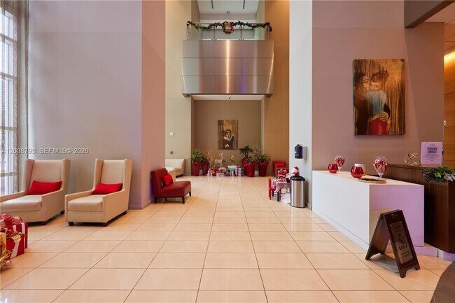 Building Photo - 300 S Biscayne Blvd