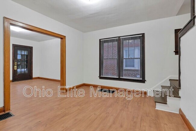 Building Photo - 1163 Linwood Ave