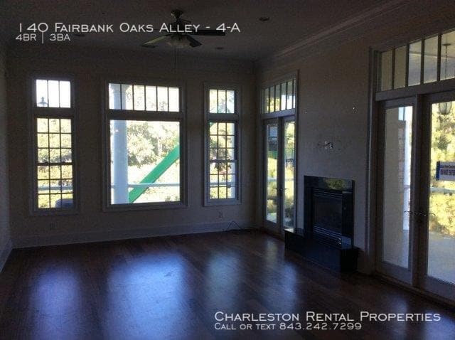 Building Photo - 140 Fairbanks Oak Alley