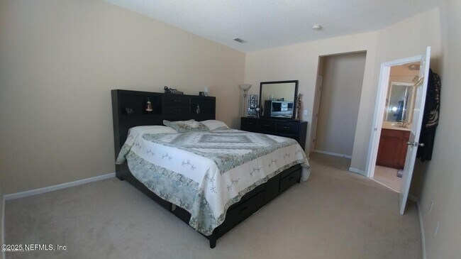 Building Photo - 12192 Chaseborough Way