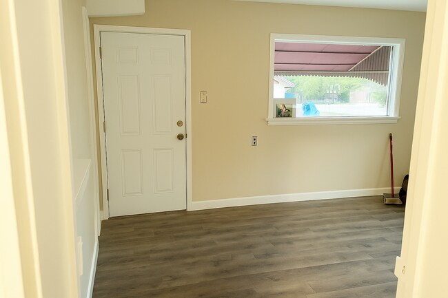 Building Photo - 1209 Berkley Ave