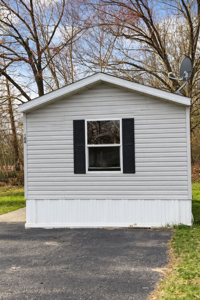 Building Photo - 108 Birdsall Dr