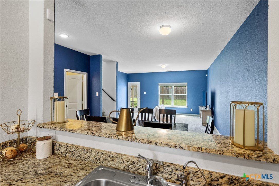 Building Photo - 247 Azalea Way