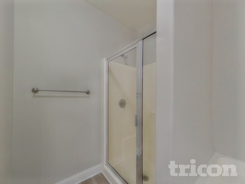 Building Photo - 1814 Woods Ln