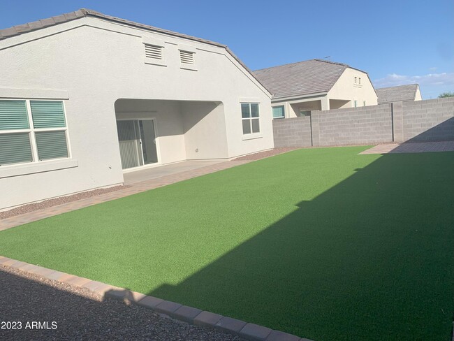 Building Photo - 264 S 189th Ln