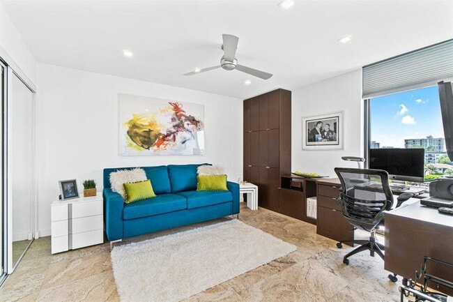 Building Photo - 2707 N Ocean Blvd