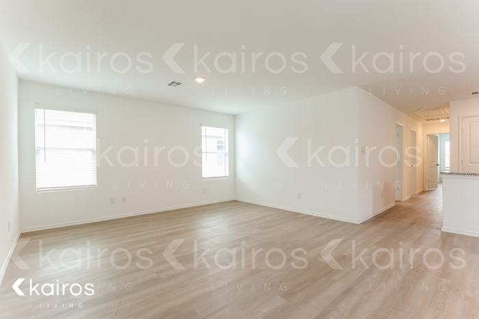 Building Photo - 14406 Calaveras Creek