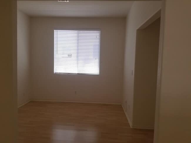 Building Photo - 2 Bedroom Home Located in Summerlin!