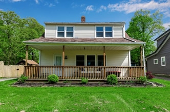 Building Photo - 9219 Lakeside Rd