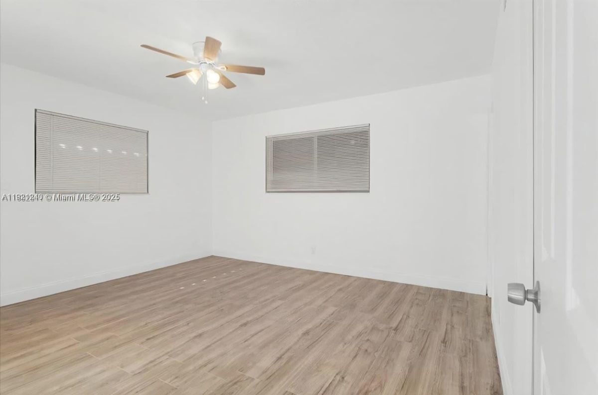 Building Photo - 7160 SW 5th Ct