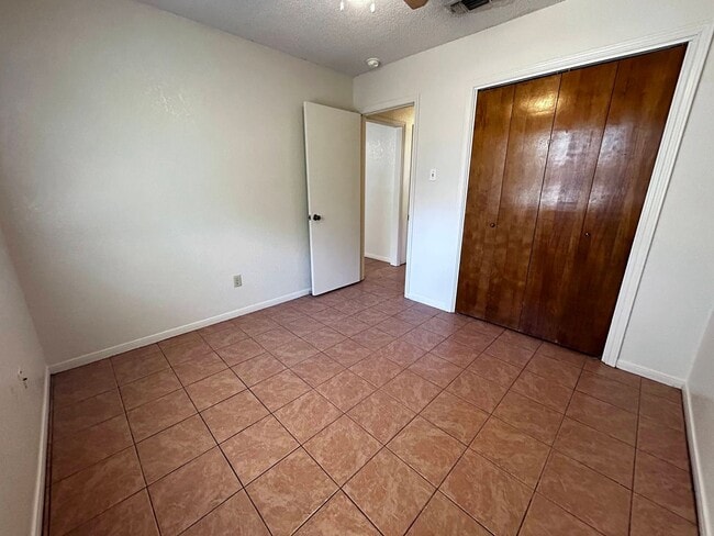 Building Photo - 3-Bedroom House for Rent in Copperas Cove