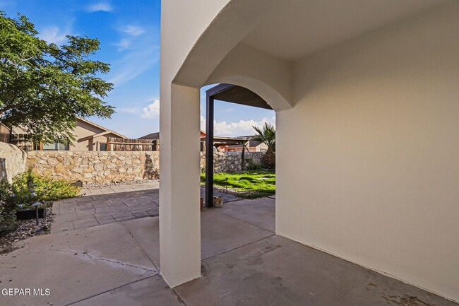 Building Photo - 14208 Poets Rock Ln
