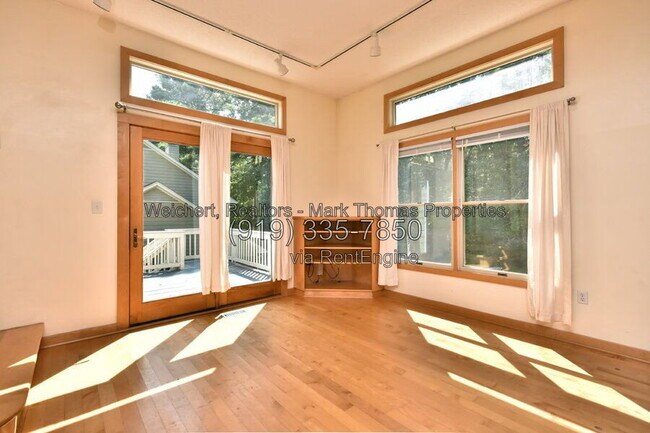 Building Photo - 102 Mallard Ct