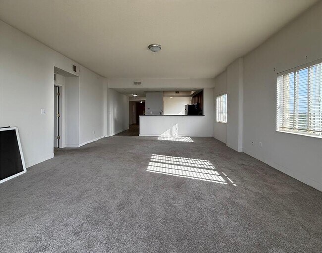 Building Photo - 6336 Buford St