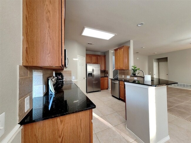 Building Photo - 2752 Stallion Dr