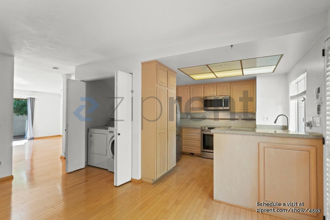 Building Photo - 11051 Firethorne Dr