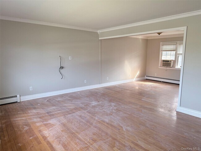 Building Photo - 12 Juniper Ln