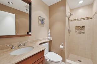 Building Photo - 33 Brimstone Way