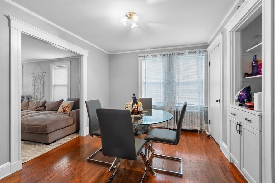 Building Photo - 62 Billings Ave