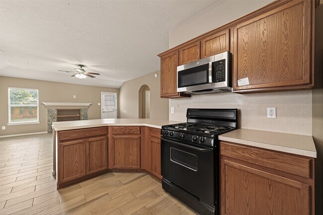 Building Photo - 926 Dracena Ct