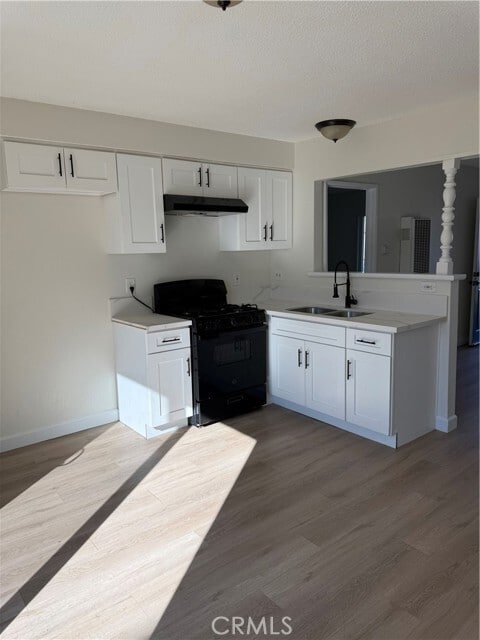 Building Photo - 558 S Benjamin St