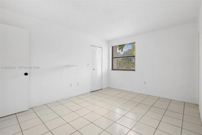 Building Photo - 10050 NW 9th St Cir