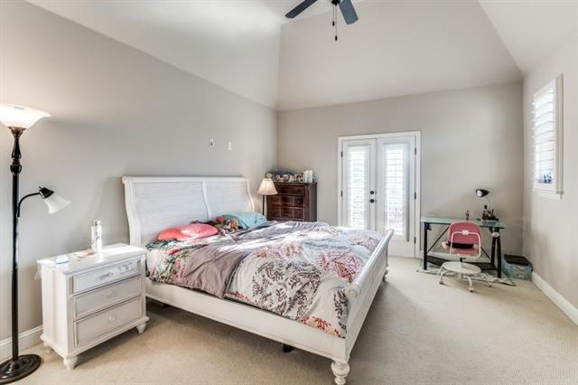 Building Photo - 630 Bridge St