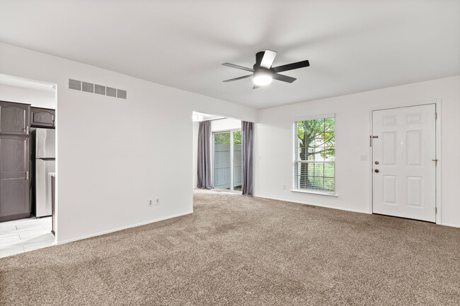 Building Photo - 3034 Forest Creek Ct