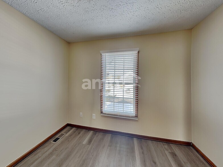 Building Photo - 1163 Tarragon Dr