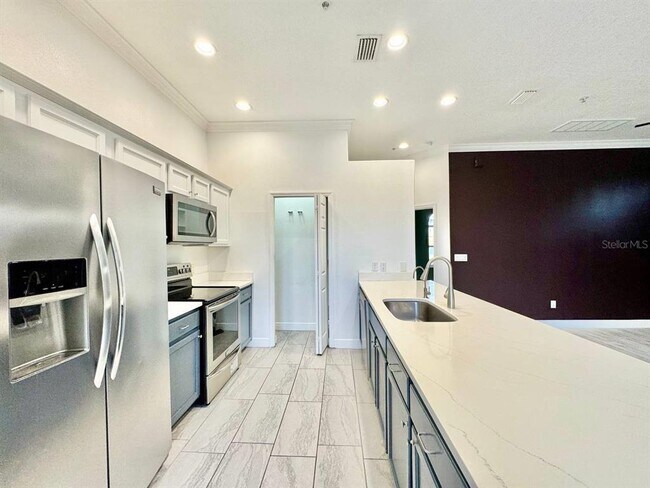 Building Photo - 487 Bayou-Village Dr
