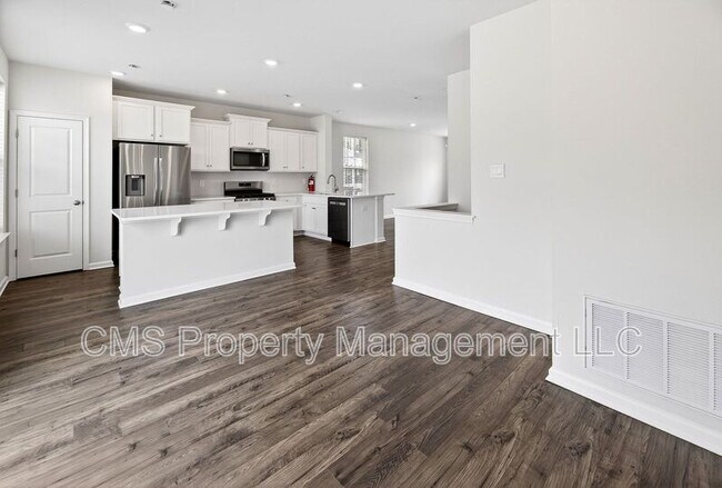 Building Photo - 25 Stanton Rd