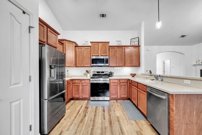 Building Photo - 65 Concert Ct