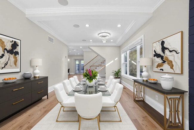 Building Photo - 3019 N Kenneth Ave