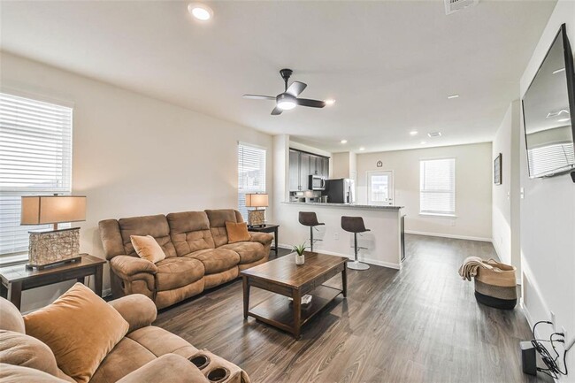 Building Photo - 24063 Prairie Dust Dr