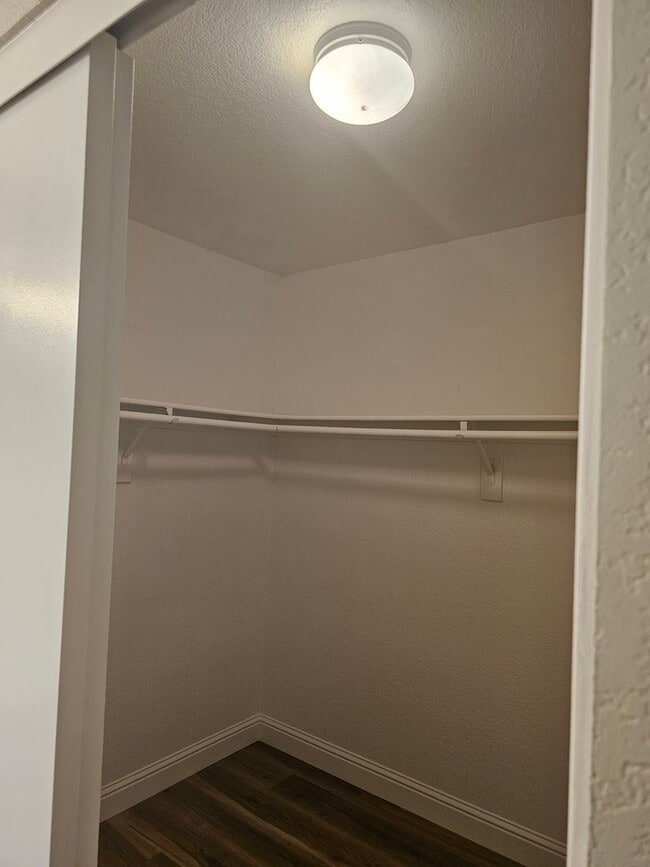 Building Photo - Beautiful Newly Remodeled Home Available Now!