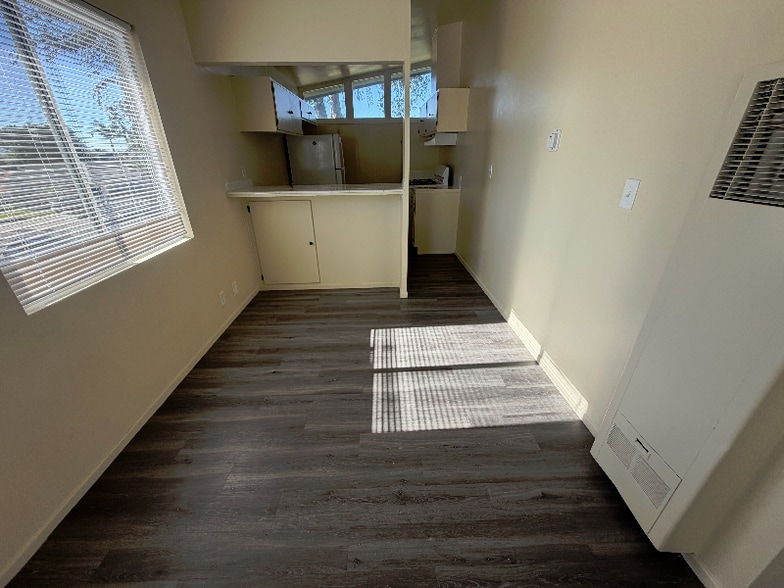 Building Photo - 700 N East End Ave