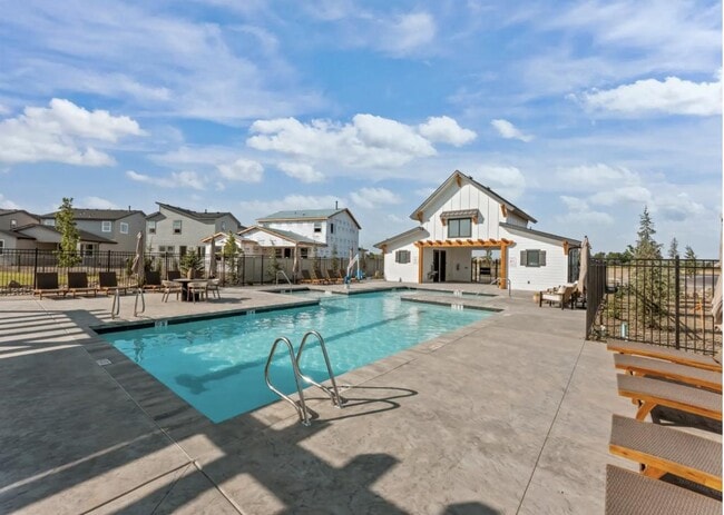 Building Photo - 205 S Ripplerock Ln