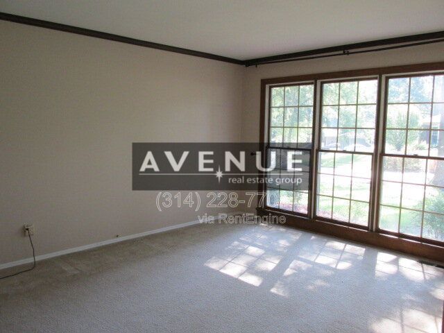 Building Photo - 11881 Gold Leaf Dr