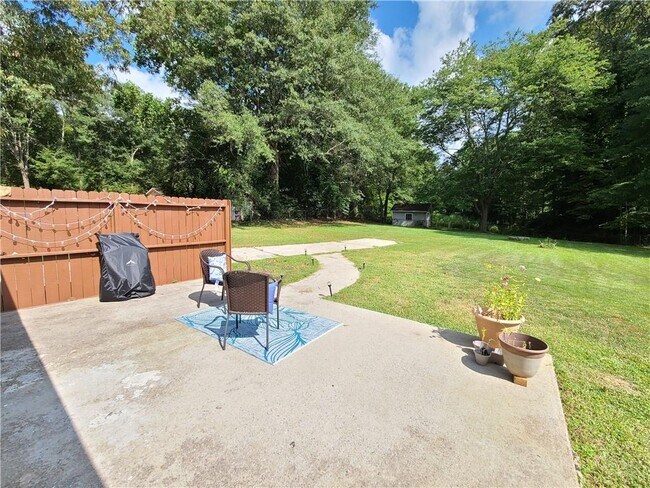 Building Photo - 4345 Clare Ln