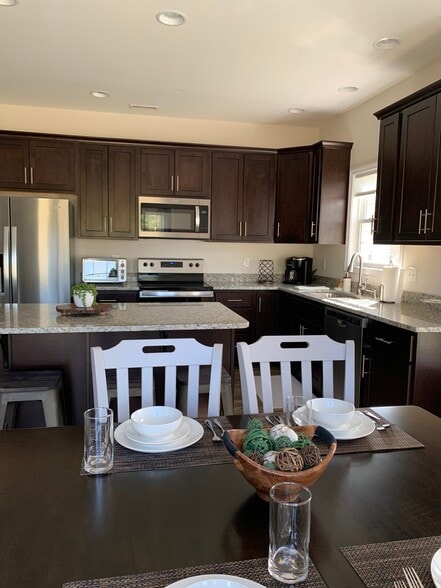 6 seat Dining Room Table - 239 Louise Ln