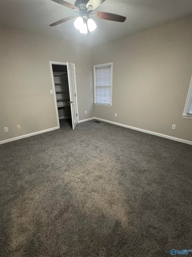 Building Photo - 113 Montrose Dr